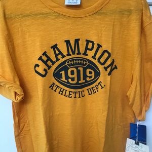 Champion T-Shirt